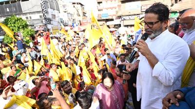 Jan Suraaj Party president and Bankipur candidate Prashant Kishor during a public meeting for the bypoll in Patna on Tuesday. (Santosh Kumar/ HT Photo)