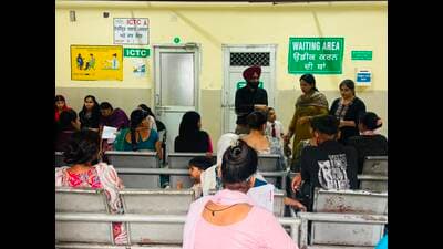 The health department also appealed to pregnant women to register early for antenatal care and avail themselves of the free maternal and newborn healthcare services being offered at government health institutions. (HT PHOTO)