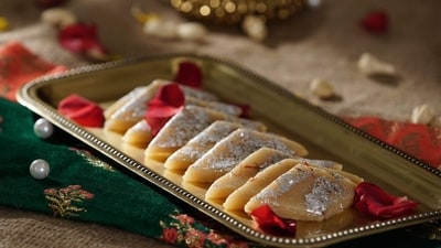 Master the art of making kaju katli with Chef Ranveer Brar's simple recipe. (Ranveer Brar) Master the art of making kaju katli with Chef Ranveer Brar's simple recipe. (Ranveer Brar)
