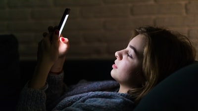 Avoid screens for about 30 minutes before bed. (Picture credit: Freepik) Avoid screens for about 30 minutes before bed. (Picture credit: Freepik)