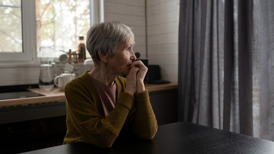Living close to family and familiar communities may help protect mental health in old age.