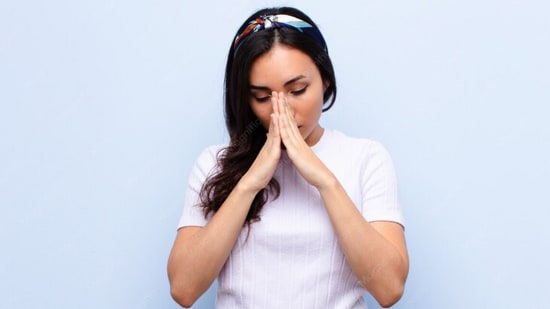 In a case study, Dr Kumar explained how a 23-year-old woman’s complaints of smelling rotten eggs were misinterpreted as psychological. Diagnosis revealed a brain tumour. (Freepik)
