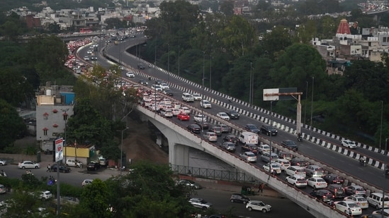 The Delhi government plans to build two elevated corridors in north and northeast Delhi to improve connectivity and decongest key roads. (Representative image/HT Photo)