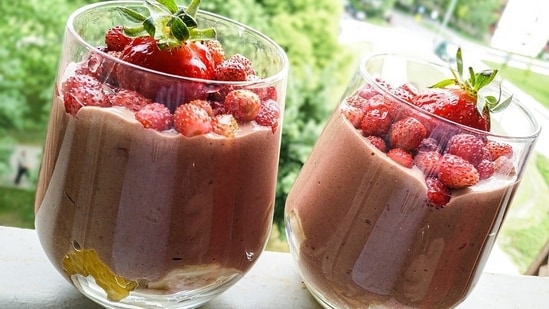 Add protein powder to smoothies for weight loss