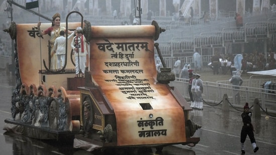 A view of the Ministry of Culture tableau during the Republic Day parade 2026 full dress rehearsal amid rainfall, at Kartavya Path