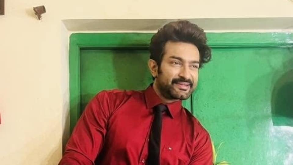 এবার ওয়েব সিরিজের পর্দায় জীতু কমল