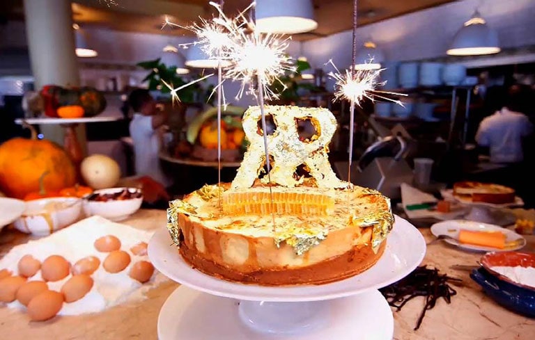 World's most expensive cheesecake (Guinness World Records) World's most expensive cheesecake (Guinness World Records)