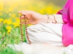 శివనామ స్మరణతో అద్భుత ఫలితాలు.. మంత్ర జపంలో ఈ తప్పులు అస్సలు చేయకండి!