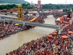 Devotees also visited the Daksheshwar Mahadev Temple in Kankhal from early morning to perform Jalabhishek and offer prayers to Lord Bholenath.