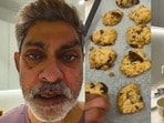 Jagapathi Babu: కిచెన్‌లో జగ్గూ భాయ్.. పెద్ద కూతురితో కలిసి చాక్లెట్ చిప్ కుకీస్.. నా మొహం ఎవరూ పగలగొట్టలేదంటూ..