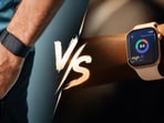 Screenless wristbands emphasise recovery and comfort; smartwatches bring versatility beyond health tracking.