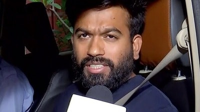 ২০ জুলাই কাণ্ডে ১৩ FIR তুলল দিল্লি পুলিশ! ওদিকে, শাহের ইস্তফা চাইলেন দিপকে (ANI Video Grab) (ANI Video Grab) ২০ জুলাই কাণ্ডে ১৩ FIR তুলল দিল্লি পুলিশ! ওদিকে, শাহের ইস্তফা চাইলেন দিপকে (ANI Video Grab) (ANI Video Grab)