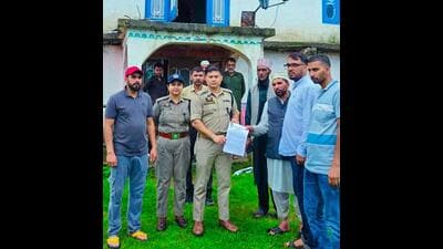 Police attached the immovable properties of five Pakistan-based terror handlers in Reasi on Thursday. (ANI) Police attached the immovable properties of five Pakistan-based terror handlers in Reasi on Thursday. (ANI)