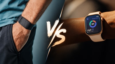 Screenless wristbands emphasise recovery and comfort; smartwatches bring versatility beyond health tracking.