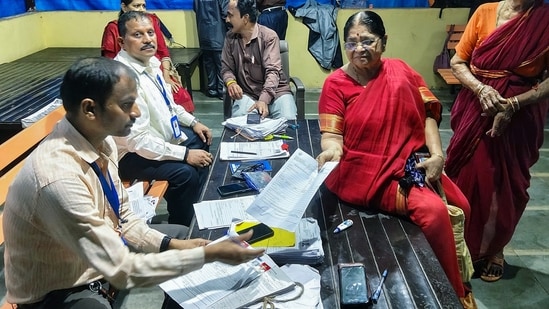 Fakirappa, a superintendent rank officer overseeing SIR work at 10 booths in the constituency, suffered serious injuries to his teeth and lips as a result of the assault.