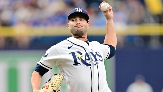 Shane McClanahan exited Thursday's matchup against the Texas Rangers in the fourth inning after experiencing back tightness.