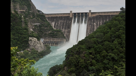 The top court has given Punjab two weeks to clear its stand. The next hearing is on August 12. (HT)