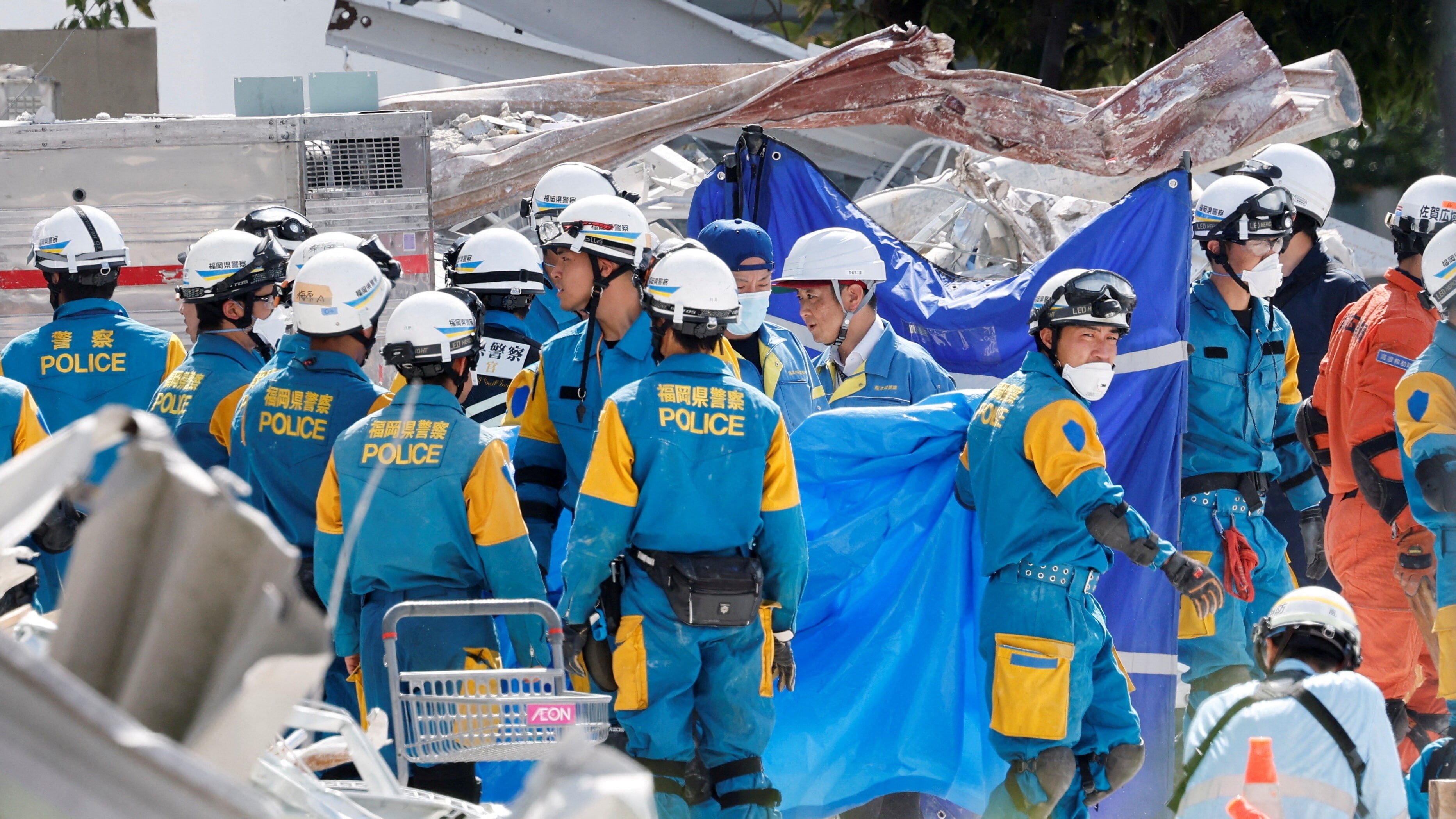 23 feared dead in Japan earthquake, rescue operations continue | World News