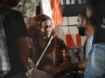 Gitanjali Angmo with CJP founder Abhijeet Dipke duirng protest at Jantar Mantar in New Delhi.
