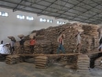 The government has said that diversion of surplus FCI rice has had no impact on retail food inflation. (HT Photo)