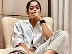 Rashmika Mandanna Injury: రష్మిక మందన్నకు గాయం.. డ్యాన్స్ చేస్తుండగా పడటంతో.. షూటింగ్‌కు బ్రేక్.. టాలీవుడ్‌లో మరో కలకలం