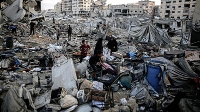 Palestinians inspect the debris following an Israeli airstrike the day before in Gaza City, Gaza, on Thursday, July 30, 2026. (Bloomberg) Palestinians inspect the debris following an Israeli airstrike the day before in Gaza City, Gaza, on Thursday, July 30, 2026. (Bloomberg)