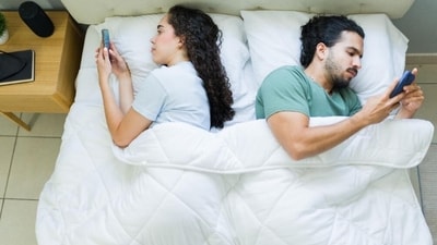 No partner can compete with the level of stimulation a smartphone provides — mental, emotional, visual, and auditory, all at once. ( Shutterstock) No partner can compete with the level of stimulation a smartphone provides — mental, emotional, visual, and auditory, all at once. ( Shutterstock)