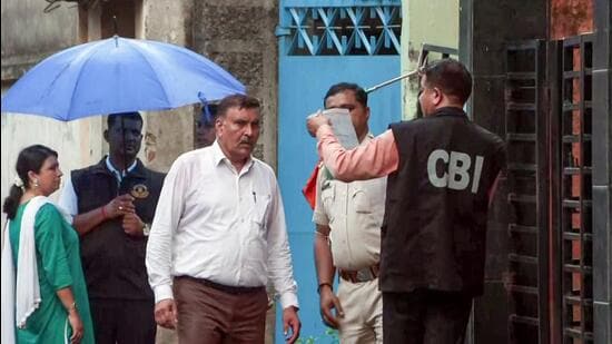 CBI personnel carry out investigation at the site where Chandranath Rath, personal assistant to BJP leader Suvendu Adhikari, was shot dead in Madhyamgram, North 24 Parganas (ANI Video Grab)