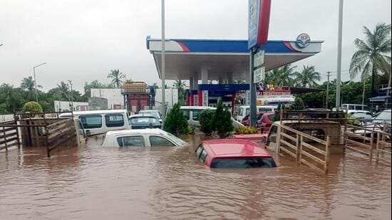 Navsari recorded the highest number of evacuations at 2,082, followed by Tapi with 1,245. (PTI photo)