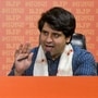 BJP's Shehzad Poonawalla attacked the Congress over its dissociation from Shashi Tharoor's praise and defence of LK Advani and his 1990 Rath Yatra. 