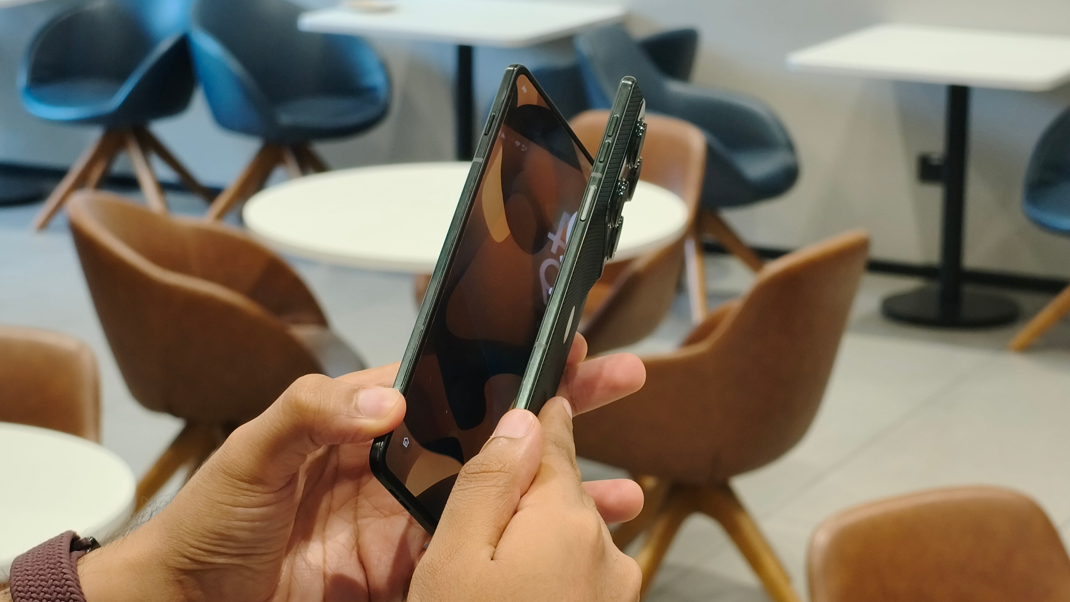 Thoughtful ergonomics and a meticulously engineered hinge make the Razr Fold reassuringly refined to handle. (Shubh Bhushan - Hindustan Times)