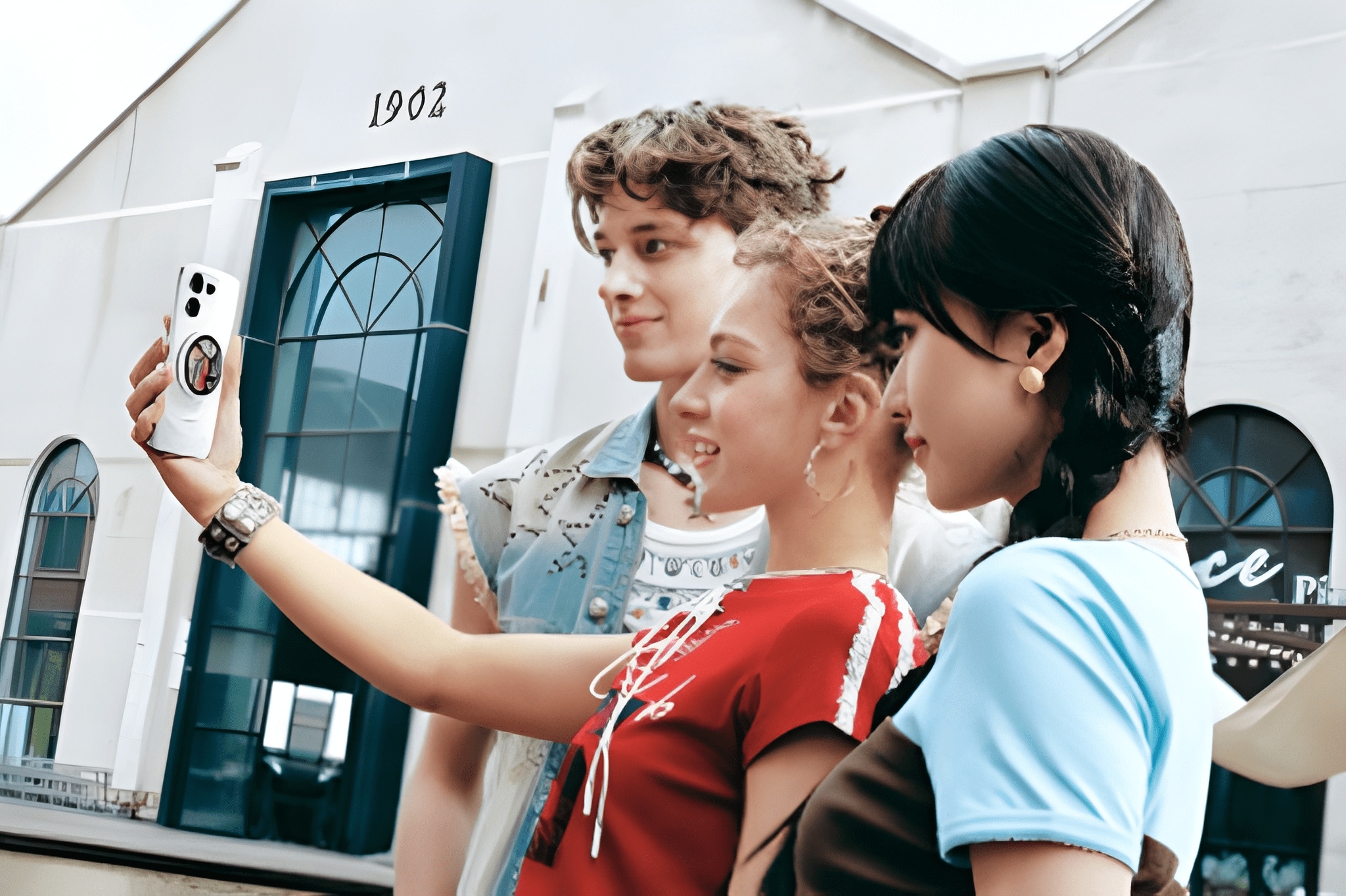 From travel memories to daily moments, the OPPO Reno16 Series is designed to help users capture, create and share with ease. (OPPO) From travel memories to daily moments, the OPPO Reno16 Series is designed to help users capture, create and share with ease. (OPPO)