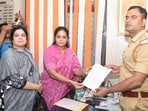 A delegation of Congress’s women wing submitting their complaint at a police station in Lucknow on August 1. (Sourced)