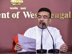 অনলাইনে ফর্মপূরণ করে পশ্চিমবঙ্গে আনুষ্ঠানিকভাবে ১৬ তম জনগণনার সূচনা করলেন মুখ্যমন্ত্রী শুভেন্দু অধিকারী। (ছবি সৌজন্যে পিটিআই)