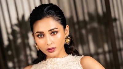 ‘ভাইপো’ অভিষেকের সঙ্গে নাম জুড়ে ভুয়ো খবর প্রচার, ‘লজ্জা হওয়া উচিত’, হুঁশিয়ারি মিমির!