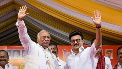 DMK leaders have stopped attending the Opposition’s meeting held every morning at Congress chief Mallikarjun Kharge’s office. (@kharge) DMK leaders have stopped attending the Opposition’s meeting held every morning at Congress chief Mallikarjun Kharge’s office. (@kharge)