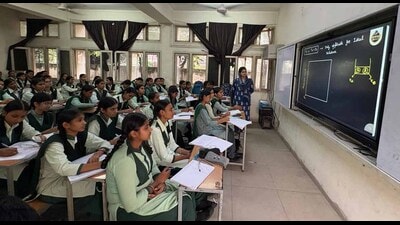 Students attending a class using an interactive panel at a Meritorious School in Ludhiana on Saturday. (HT PHOTO) Students attending a class using an interactive panel at a Meritorious School in Ludhiana on Saturday. (HT PHOTO)