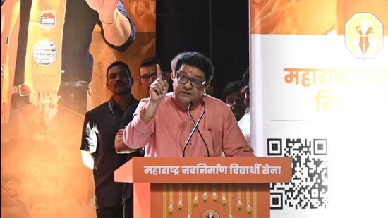 Raj Thackeray was addressing his party’s student wing, Maharashtra Navnirman Vidyarthi Sena, on its 20th anniversary at Ravindra Natya Mandir on Saturday. (Bhushan Koyande/HT Photo)