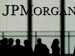 JPMorgan expects the S&P 500 to rise over 10% to 8,200 as strong US growth. 