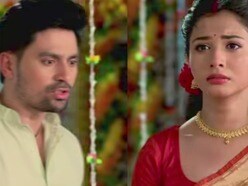 ফুলশয্যার রাতে শাওনের দেওয়া দুধের গ্লাস ফেলে দিল শুভ