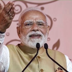 Prime Minister Narendra Modi addresses the gathering during the inauguration of Swami Vivekananda Cultural Youth Centre, in Mysuru, Karnataka. 