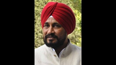 Former chief minister Charanjit Singh Channi raised slogans during the party’s ‘Har Booth, Congress Mazboot’ programme. (HT File) Former chief minister Charanjit Singh Channi raised slogans during the party’s ‘Har Booth, Congress Mazboot’ programme. (HT File)