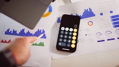 A Bengaluru man shares five common money habits that can leave even high earners struggling to save. (Representational image/Unsplash) A Bengaluru man shares five common money habits that can leave even high earners struggling to save. (Representational image/Unsplash)