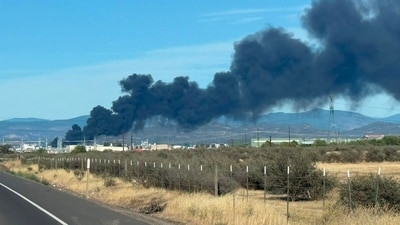 A fire on Avenue G of White City, Oregon, prompted a massive response. (Facebook/Jackson County Fire District 3) A fire on Avenue G of White City, Oregon, prompted a massive response. (Facebook/Jackson County Fire District 3)