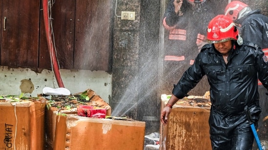 MHA clears Delhi Fire Service plan for nearly 11k new posts