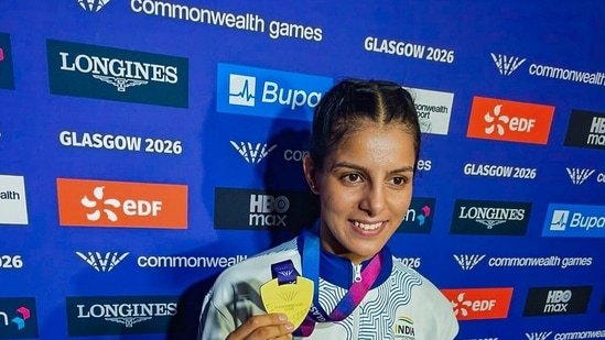 Sakshi Choudhary posing with the medal.