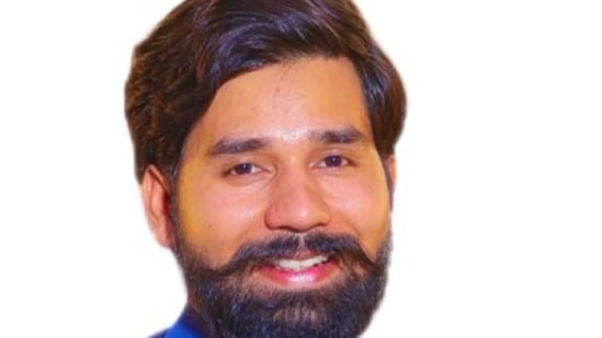 Rohit Sharma started his entrepreneurial journey at 17 while he was still pursuing nursing studies by founding the 'Chaiwalaz' startup in Jaipur. (X/ @rohitshivoham)