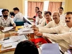 A total of 21 candidates were in the fray, including Ghanshyam Singh and Ashutosh Tiwari.(Sanjeev Gupta)