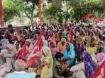 Police barricaded protesters during the march in Gurugram. Union warned of a nationwide Jail Bharo agitation on August 10 if demands remain unmet. (HT)