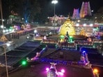 <p>ముందస్తుగా అందని లేఖలను లేదా దర్శనం రోజున నేరుగా ఇచ్చే లేఖలను పరిశీలించడం కుదరదని, భక్తులు ఈ మార్పులను గమనించి ఆలయ యంత్రాంగానికి సహకరించాలని ఈవో శ్రీనివాసరావు విజ్ఞప్తి చేశారు.</p>